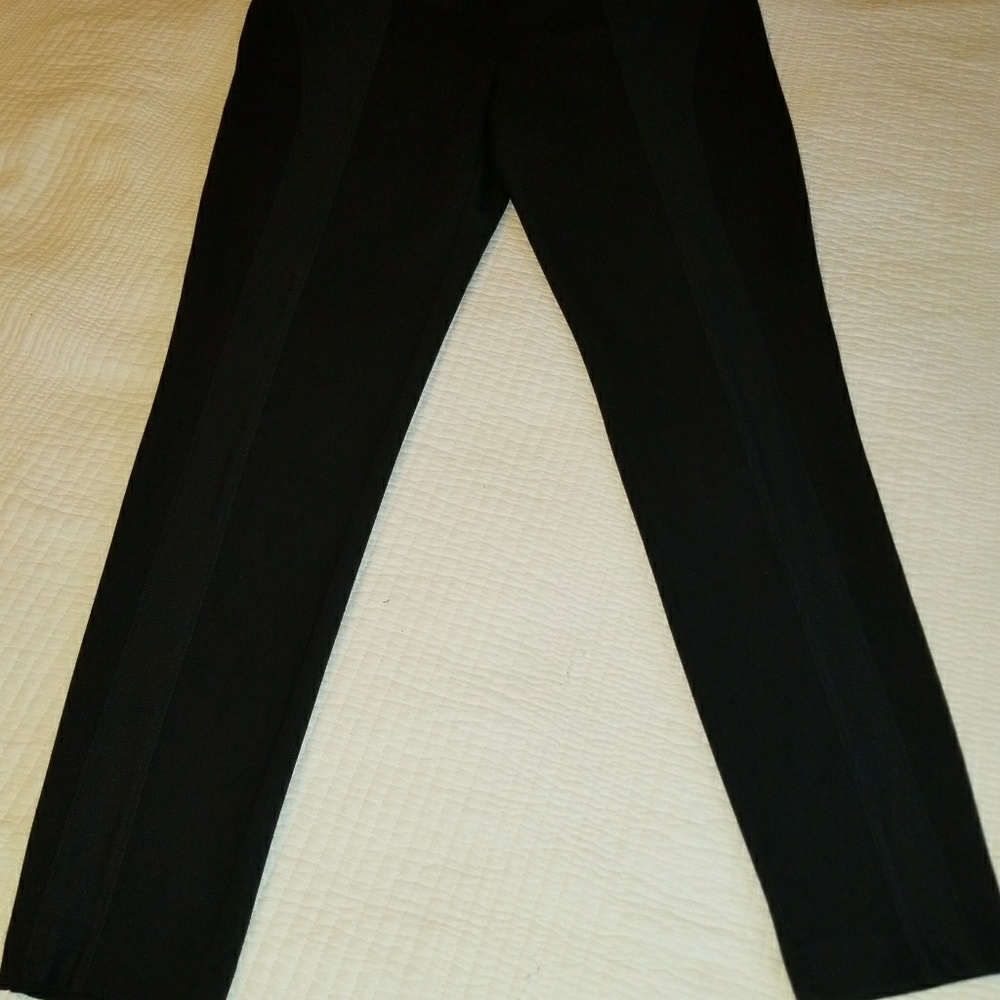 DKNY - Large Black Running Mesh Leggens
